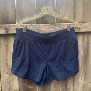 Athletic Works shorts sz. L